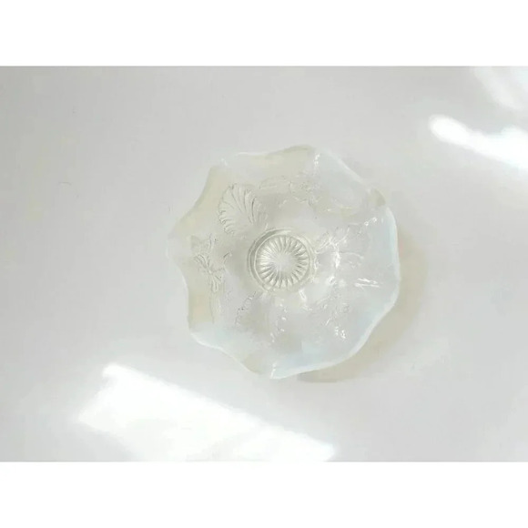 Vintage 1905 EAPG "Blossoms Palms" White Opalescent Glass Floral Bowl - 8" - Picture 6 of 10